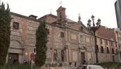 Dañan la puerta del Monasterio de las Descalzas Reales con líquido inflamable