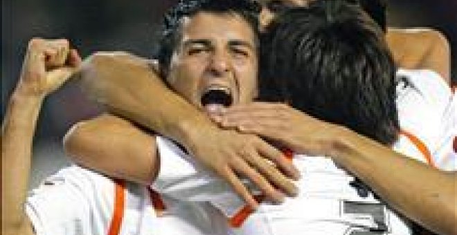 3-0. El Valencia recuperó sus señas de identidad y dejó al Murcia sin opciones