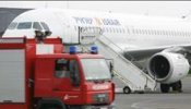 Un avión de pasajeros aterriza de emergencia tras una amenaza de bomba