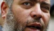 Un tribunal autoriza la extradición del clérigo Abú Hamza a Estados Unidos