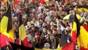 Decenas de miles de personas defienden la unidad belga ante el bloqueo político
