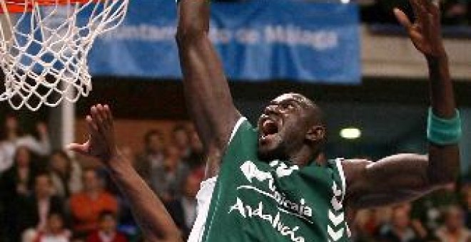 71-69 El Unicaja primero tras vencer en los instantes finales