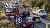 Mueren dos personas al colisionar en Barbastro un autobús y una furgoneta