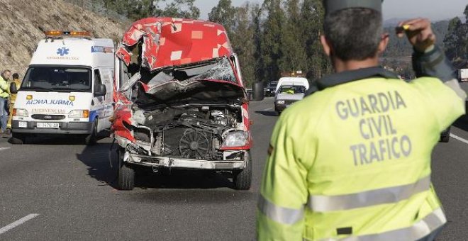 Mueren 13 personas en las carreteras este fin de semana, 17 menos que en 2006