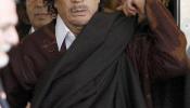 Gadafi abandona el hotel en Málaga para tomar un avión con destino a Madrid