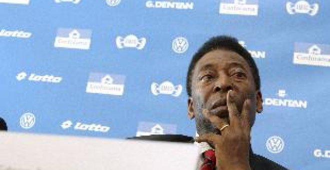 Pelé cree que Ronaldinho "recuperará su mejor nivel"