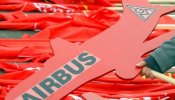 Los sindicatos de Airbus acogen divididos la decisión de vender plantas