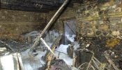 Los bomberos encuentran un cadáver en una vivienda calcinada en Granada