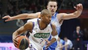 98-74. El Madrid, líder, hace los deberes para el Blaugrana