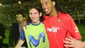 Ronaldinho y Messi lideraron el 'Partido de Otra Galaxia' en Argentina