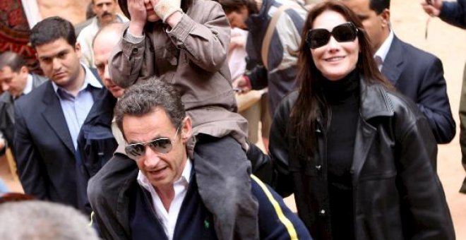 Un periódico apuesta por la boda de Sarkozy y Bruni en febrero