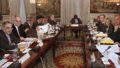 La Comisión Bilateral acuerda el traspaso de inmigración y no resuelve Cercanías