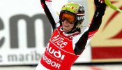 La austríaca Nicole Hosp gana el eslalon de Maribor