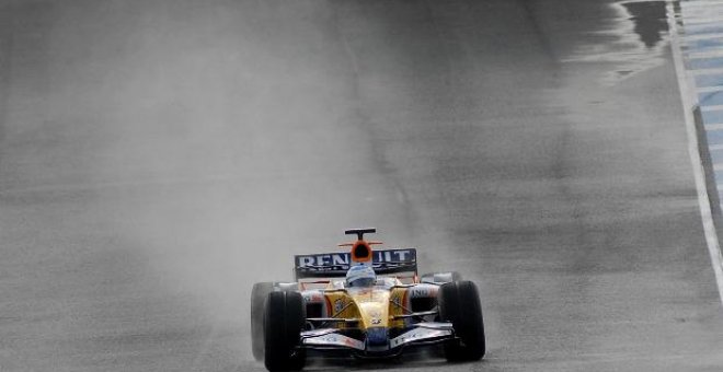 Alonso por detrás de Glock y Hamilton en una última jornada de entrenamientos lluviosa