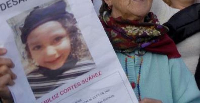 Escolares marchan hasta el colegio de Mari Luz para mostrar su solidaridad