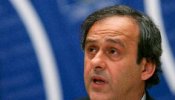 Platini denuncia la "influencia perversa del dinero" en el deporte