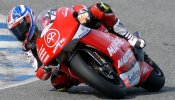 Alvaro Bautista manda en 250cc en la segunda jornada de test en Jerez