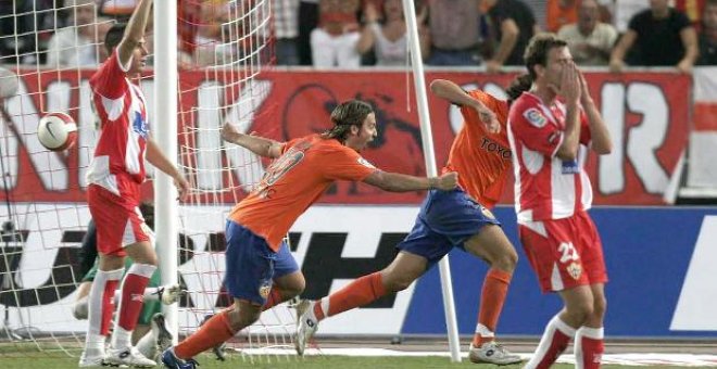 El Valencia quiere reencontrarse con el triunfo ante un Almería motivado