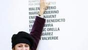 Emma Suárez acaricia su segundo Goya con un texto de Chéjov entre las manos