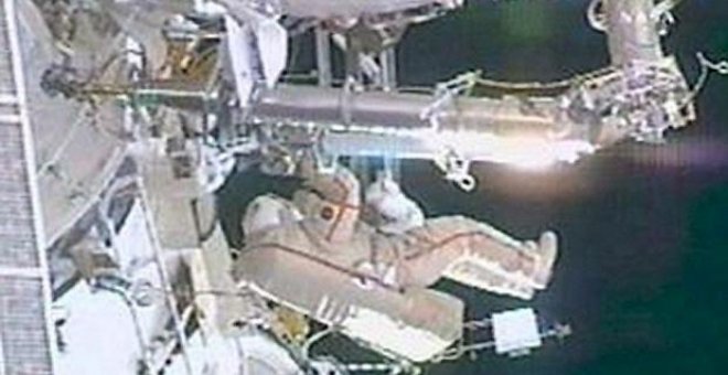La nave rusa "Progress" con carga vital se acopló a la Estación Espacial
