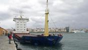 Acciona pone en servicio un barco por acumulación de viajeros en los puertos del Estrecho