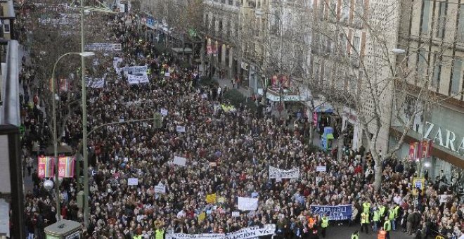 Miles de afectados de Fórum y Afinsa se manifiestan para denunciar abandono por parte del Gobierno