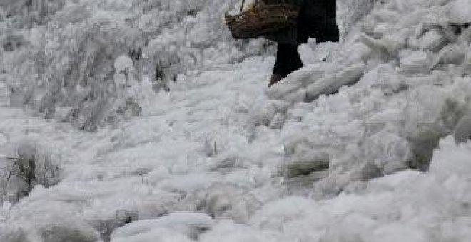 China tardará cuatro meses en dar techo a todos los afectados por las nevadas