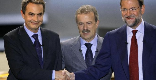 Rajoy acusa a Zapatero de "mentir" a los españoles y "ceder al chantaje" de ETA