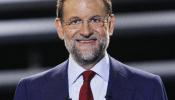 Rajoy dice sentirse más cerca de ganar las elecciones