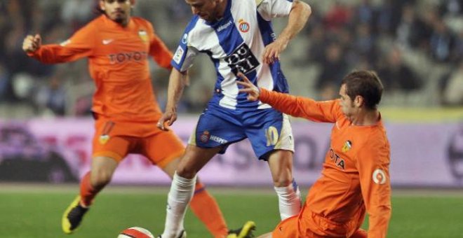 2-0. Luis García se reivindica como goleador y líder del Espanyol