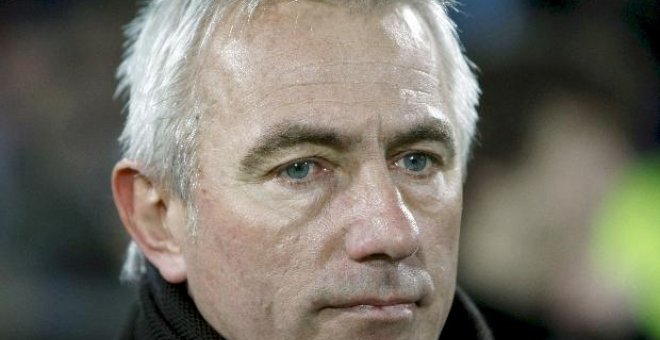 Van Marwijk, entrenador del Feyenoord, sucederá a Van Vasten en Holanda