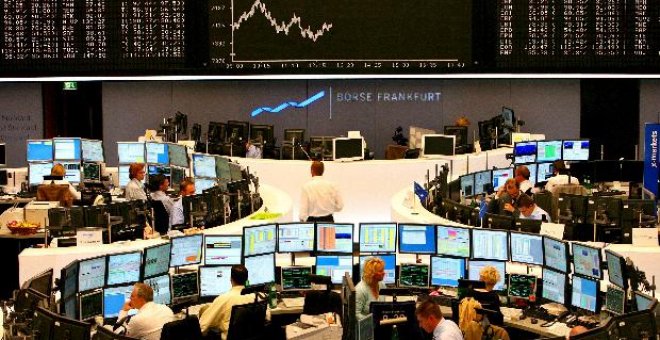 El euro bate un nuevo récord tras superar la marca de 1,53 dólares antes de la reunión del BCE