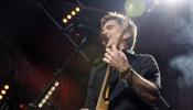Juanes, en el inicio de la gira "Mi vida", manda un mensaje de paz a Ecuador y Venezuela
