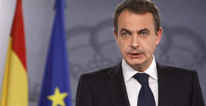 Zapatero asegura que la democracia no admite retos terroristas contra sus principios