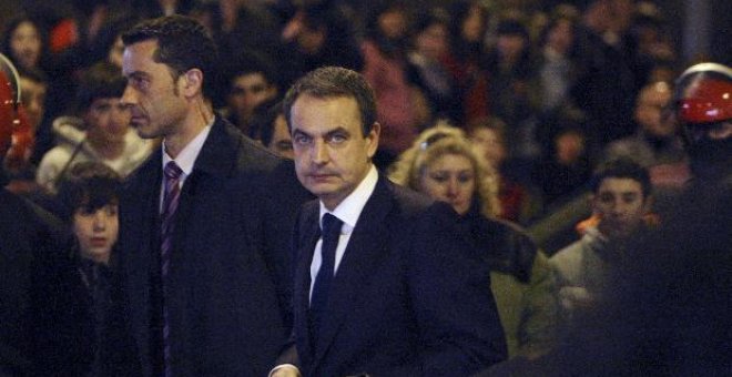 Zapatero dice que los asesinos serán detenidos e irán a la cárcel