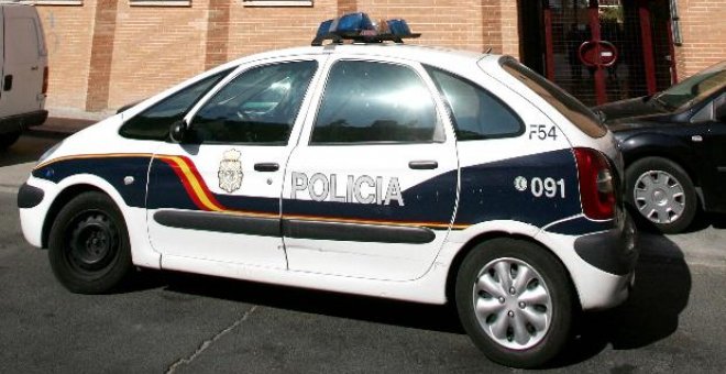 Investigan la muerte de un hombre que apareció con 5 disparos en un garaje de Valencia