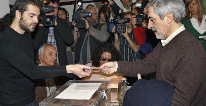 Llamazares espera que la fiesta de la participación democrática dé una nueva lección a ETA