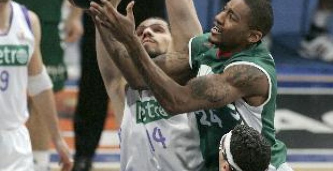 86-66. El Madrid culmina una semana imparable después de vapulear a Unicaja