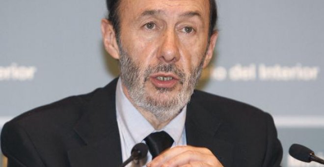 Rubalcaba admite que se va a pensar su futuro político