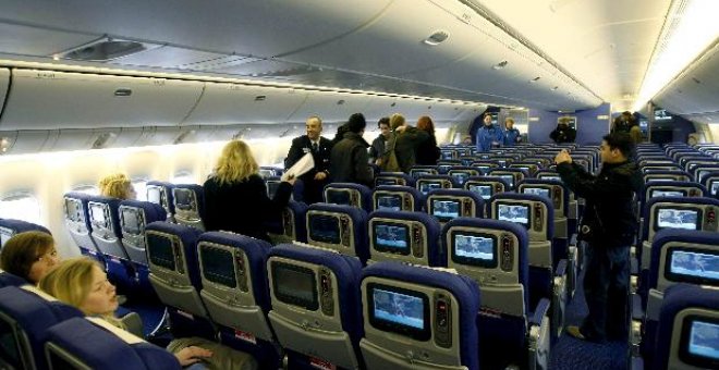 La Eurocámara deja a cada Estado la opción de embarcar agentes en los aviones