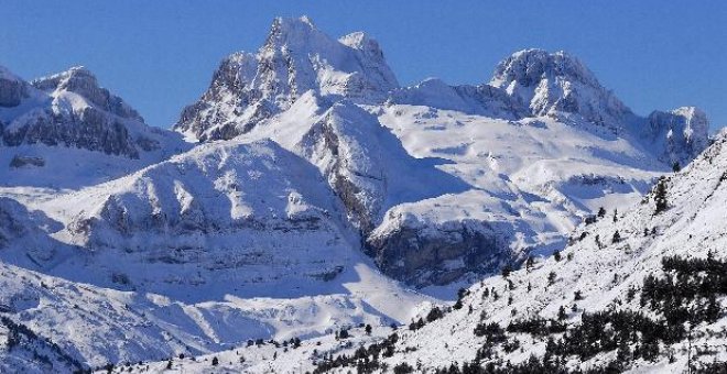 El exceso de nieve retrasa un día el inicio de los campeonatos de España de esquí alpino