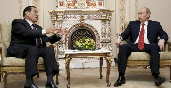 Putin y Mubarak presiden la firma de un acuerdo de cooperación para el uso pacífico del átomo