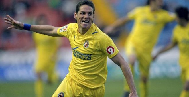 Villarreal y Atlético pugnan por tres puntos vitales hacia la Liga de Campeones