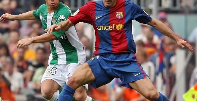 El Ruiz de Lopera acogerá finalmente un partido de máximos entre el Betis y el Barcelona