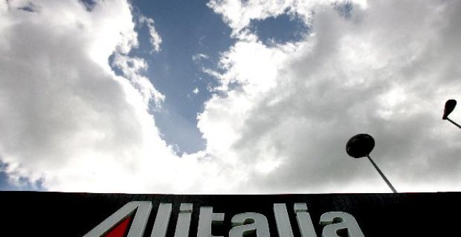 Alitalia reduce un 63% sus vuelos en el aeropuerto de Milán en favor de Roma