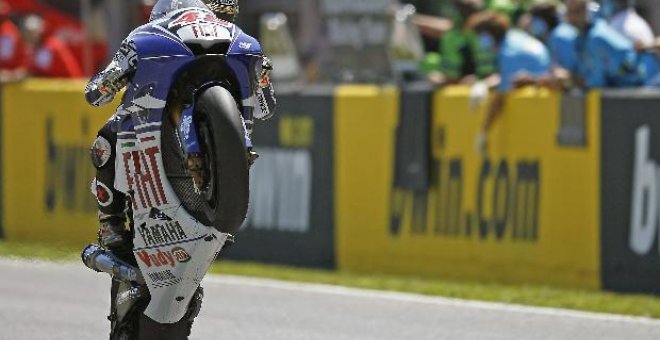 Lorenzo domina la primera sesión de pruebas tras el GP de España