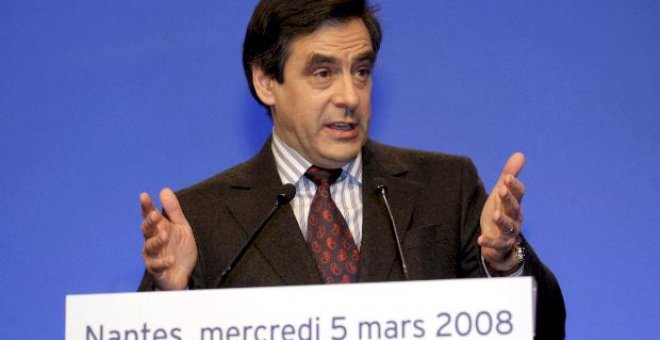 Fillon pone tres condiciones para el envío de más tropas francesas a Afganistán