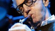 Woody Allen pide 10 millones de dólares por el uso de su imagen en un anuncio