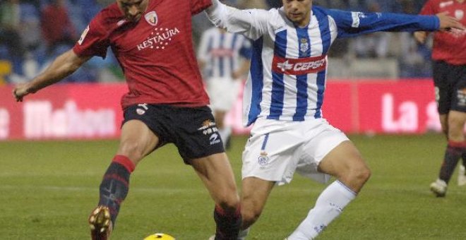 Osasuna y Recreativo se miden en un partido clave por la permanencia