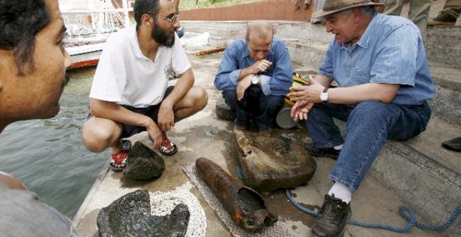 Descubren piezas arqueológicas de diversas épocas en el lecho del río Nilo